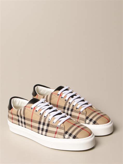 Burberry lace up shoes men